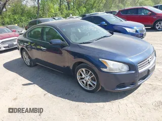 2011 Nissan Maxima 3.5 SV with VIN 1N4AA5AP4BC822723, listed as a IAAI auction lot 42141381 with 206,873 mi miles. Bid and sale history available at carsss.com. Image 1.
