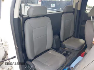 2019 Chevrolet Colorado 2WD Work Truck с VIN 1GCHSBEA9K1295316, выставлен на аукционе IAAI как лот 42519978 с пробегом 141 216 миль миль и . История ставок и продаж доступна на DreamBid. Изображение 8.