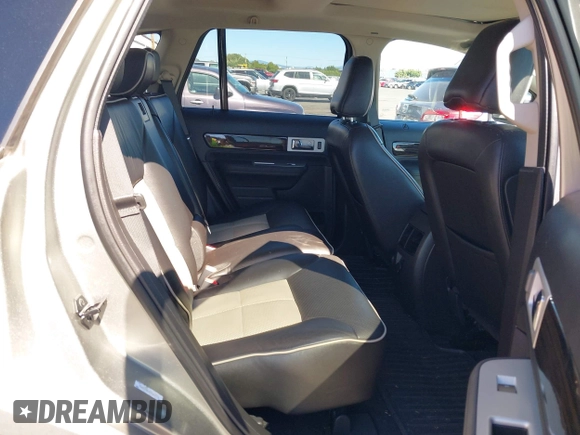 2008 Lincoln MKX with VIN 2LMDU88C68BJ03470, listed as a IAAI auction lot 42851164 with 198,218 mi miles and . Bid and sale history available at DreamBid. Image 8.