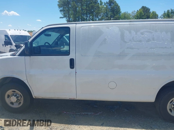 2014 Chevrolet Express Cargo with VIN 1GCWGFBA4E1207247, listed as a IAAI auction lot 42259244 with 169,971 mi miles and . Bid and sale history available at DreamBid. Image 14.