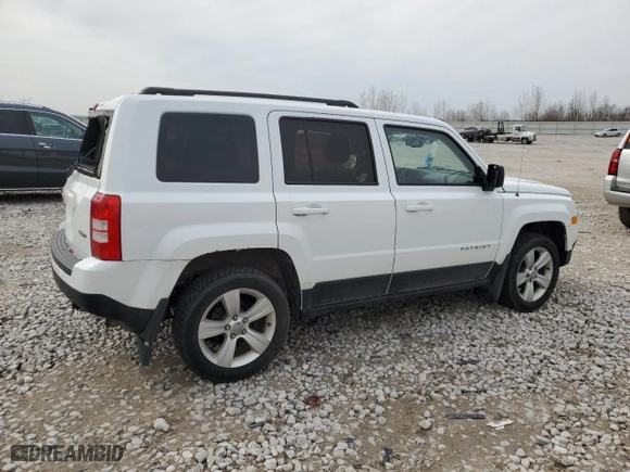 2016 Jeep Patriot Latitude with VIN 1C4NJRFBXGD638033, listed as a Copart auction lot 51089095 with 60,183 mi miles and Clean Title. Bid and sale history available at carsss.com. Image 3.