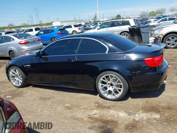 2011 BMW M3 z VIN WBSDX9C50BE585251, wystawiony jako IAAI lot #42097777 z przebiegiem 89 331 mil mil oraz . Historia ofert i sprzedaży dostępna na DreamBid. Obrazek 15.