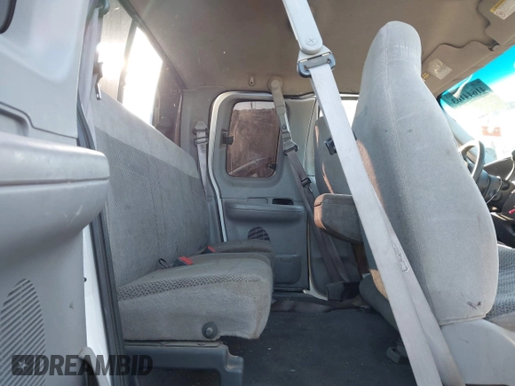 1999 Ford F-150 XL с VIN 1FTRX18L0XKB29703, выставлен на аукционе IAAI как лот 41644163 с пробегом Не указан миль и . История ставок и продаж доступна на DreamBid. Изображение 8.