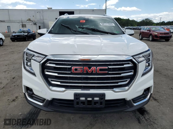2024 GMC Terrain SLT z VIN 3GKALVEG1RL368545, wystawiony jako Copart lot #58177855 z przebiegiem 21 301 mil mil oraz Szkoda całkowita • Salvage title. Historia ofert i sprzedaży dostępna na DreamBid. Obrazek 5.
