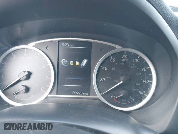 2018 Nissan Sentra SV with VIN 3N1AB7AP7JL643987, listed as a IAAI auction lot 42070616 with 199,273 mi miles. Bid and sale history available at carsss.com. Image 7.