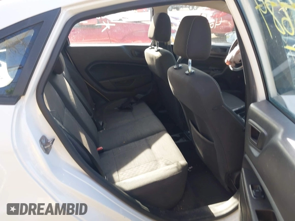 2019 Ford Fiesta SE z VIN 3FADP4BJ9KM136689, wystawiony jako IAAI lot #42095835 z przebiegiem 80 856 mil mil oraz . Historia ofert i sprzedaży dostępna na DreamBid. Obrazek 8.