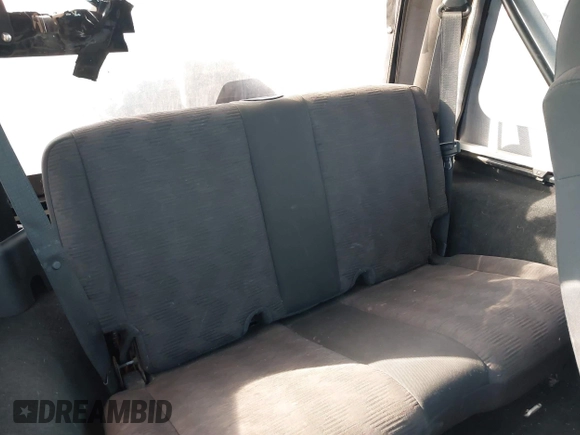 2005 Jeep Wrangler Sport with VIN 1J4FA49SX5P336380, listed as a IAAI auction lot 41752554 with 139,004 mi miles. Bid and sale history available at carsss.com. Image 8.