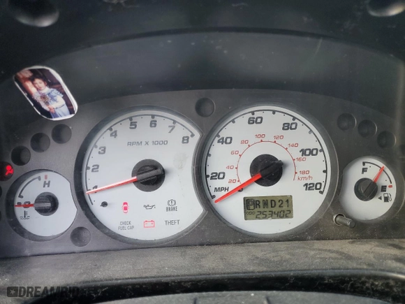 2001 Ford Escape XLS with VIN 1FMYU01161KA46822, listed as a Copart auction lot 48810055 with 253,402 mi miles and Salvage Title. Bid and sale history available at carsss.com. Image 9.