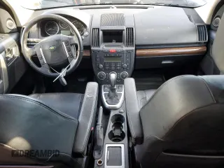2009 Land Rover LR2 HSE z VIN SALFR24N19H114694, wystawiony jako Copart lot #84816734 z przebiegiem Nie podano mil oraz Szkoda całkowita • Salvage title. Historia ofert i sprzedaży dostępna na DreamBid. Obrazek 8.