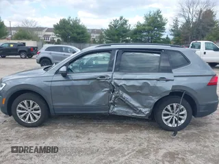 2020 Volkswagen Tiguan S z VIN 3VV1B7AX3LM103449, wystawiony jako IAAI lot #42044171 z przebiegiem 45 195 mil mil oraz . Historia ofert i sprzedaży dostępna na DreamBid. Obrazek 14.