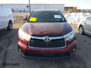 2016 Toyota Highlander LE with VIN 5TDBKRFH7GS294413, listed as a IAAI auction lot 41735619 with 61,176 mi miles. Bid and sale history available at carsss.com. Image 13.