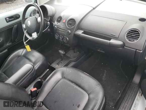 2010 Volkswagen Beetle с VIN 3VWRG3AG3AM033487, выставлен на аукционе Copart как лот 52022215 с пробегом 109 074 миль миль и Списание • Salvage title. История ставок и продаж доступна на DreamBid. Изображение 8.