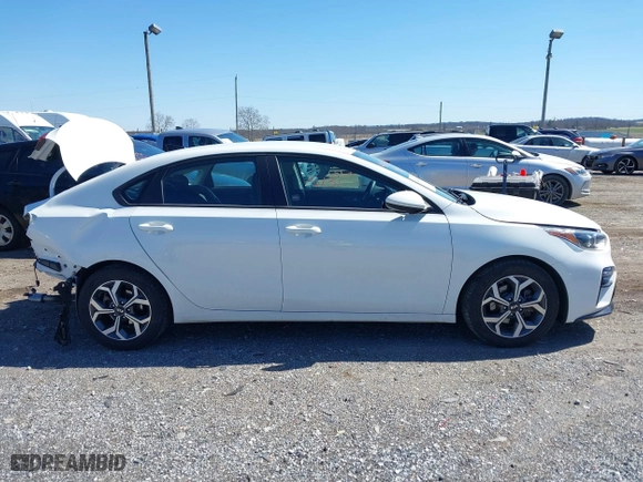 2021 Kia Forte LXS with VIN 3KPF24AD5ME410013, listed as a IAAI auction lot 41855131 with 60,960 mi miles. Bid and sale history available at carsss.com. Image 13.