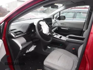 2022 Toyota Sienna LE z VIN 5TDKSKFC9NS052652, wystawiony jako Copart lot #56097434 z przebiegiem 41 959 mil mil oraz Nie do naprawy • Non repairable. Historia ofert i sprzedaży dostępna na DreamBid. Obrazek 5.