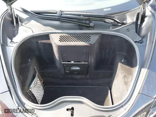 2019 McLaren 570S with VIN SBM13FAA2KW006203, listed as a IAAI auction lot 40915548 with 1 mi miles. Bid and sale history available at carsss.com. Image 13.