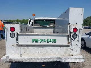 2004 Ford F-250 with VIN 1FDNF20L14ED47044, listed as a IAAI auction lot 42065827 with 250,998 mi miles and . Bid and sale history available at DreamBid. Image 17.