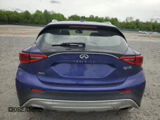 2018 Infiniti QX30 Premium with VIN SJKCH5CR4JA043584, listed as a Copart auction lot 58199085 with 81,497 mi miles and Salvage title. Bid and sale history available at DreamBid. Image 6.