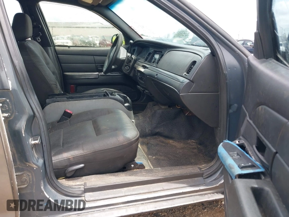 2010 Ford Police Interceptor with VIN 2FABP7BV8AX135936, listed as a IAAI auction lot 42534439 with Not provided miles and . Bid and sale history available at DreamBid. Image 5.