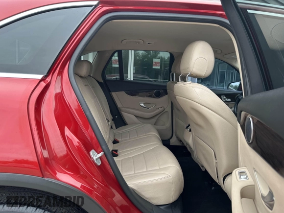2016 Mercedes-Benz GLC 300 with VIN WDC0G4JB8GF010523, listed as a IAAI auction lot 42724297 with 180,485 mi miles and . Bid and sale history available at DreamBid. Image 8.