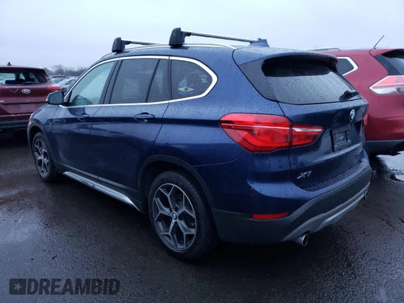 2019 BMW X1 xDrive28i with VIN WBXHT3C53K5L37533, listed as a Copart auction lot 71040942 with 44,237 mi miles. Bid and sale history available at carsss.com. Image 2.