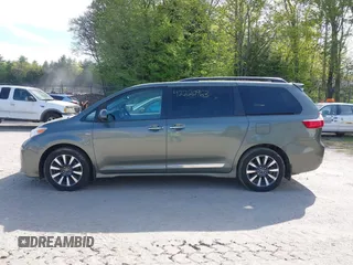 2019 Toyota Sienna XLE z VIN 5TDDZ3DC5KS218481, wystawiony jako IAAI lot #42220963 z przebiegiem 73 962 mil mil oraz . Historia ofert i sprzedaży dostępna na DreamBid. Obrazek 14.