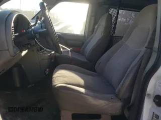 2005 Chevrolet Astro Cargo with VIN 1GCDM19X05B119268, listed as a Copart auction lot 48266825 with 240,492 mi miles and Clean Title. Bid and sale history available at carsss.com. Image 7.