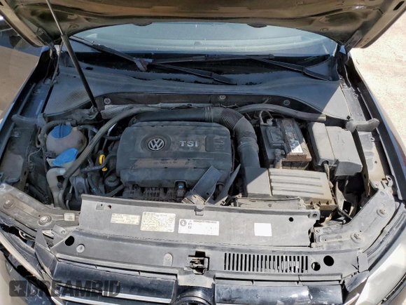2014 Volkswagen Passat Wolfsburg Edition z VIN 1VWAT7A36EC030197, wystawiony jako Copart lot #59638335 z przebiegiem 236 622 mil mil oraz Szkoda całkowita • Salvage title. Historia ofert i sprzedaży dostępna na DreamBid. Obrazek 11.