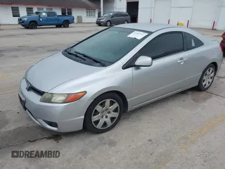 2006 Honda Civic Cpe LX with VIN 2HGFG12606H568106, listed as a IAAI auction lot 41983712 with 196,957 mi miles. Bid and sale history available at carsss.com. Image 17.