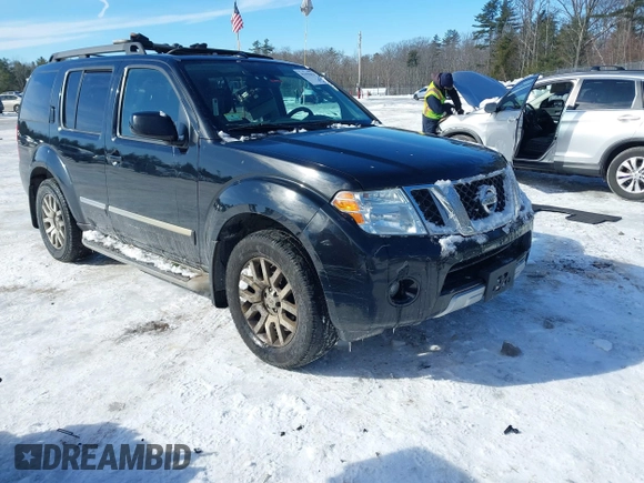 2012 Nissan Pathfinder LE z VIN 5N1AR1NB0CC608450, wystawiony jako IAAI lot #41625816 z przebiegiem 209 120 mil mil oraz . Historia ofert i sprzedaży dostępna na DreamBid. Obrazek 1.