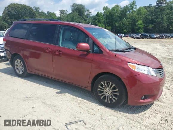 2012 Toyota Sienna XLE AAS z VIN 5TDYK3DC9CS243892, wystawiony jako Copart lot #61198555 z przebiegiem 129 061 mil mil oraz Nie do naprawy • Non repairable. Historia ofert i sprzedaży dostępna na DreamBid. Obrazek 4.