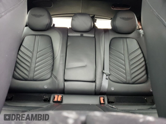 2023 Aston Martin DBX 707 z VIN SD7VUJBW2PTV06486, wystawiony jako Copart lot #55818283 z przebiegiem Nie podano mil oraz . Historia ofert i sprzedaży dostępna na DreamBid. Obrazek 10.