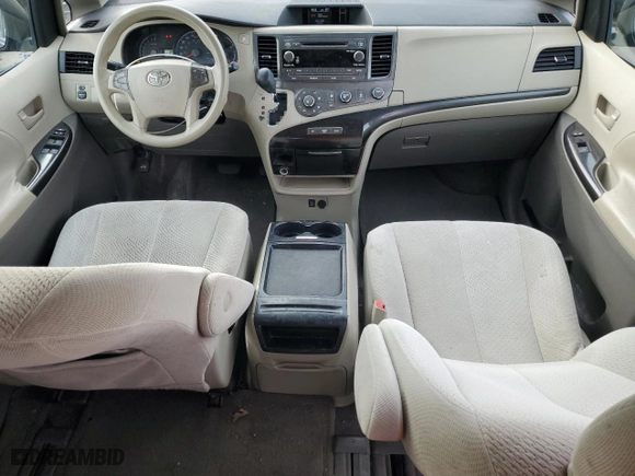 2011 Toyota Sienna LE AAS with VIN 5TDKK3DC2BS082046, listed as a Copart auction lot 46298225 with 149,172 mi miles and Salvage Title. Bid and sale history available at carsss.com. Image 8.