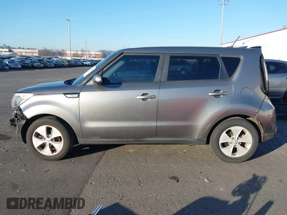 2015 Kia Soul with VIN KNDJN2A22F7169714, listed as a IAAI auction lot 41431556 with 122,834 mi miles. Bid and sale history available at carsss.com. Image 15.