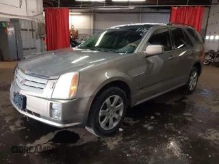 2008 Cadillac SRX AWD with VIN 1GYEE437080170811, listed as a IAAI auction lot 41218795 with 135,347 mi miles. Bid and sale history available at carsss.com. Image 2.