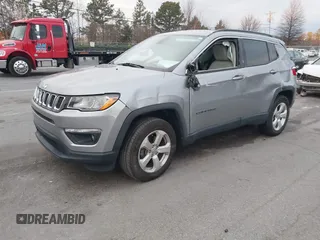 2018 Jeep Compass Altitude with VIN 3C4NJDBB5JT259158, listed as a IAAI auction lot 41752829 with 71,008 mi miles and . Bid and sale history available at carsss.com. Image 17.