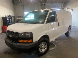 2019 Chevrolet Express Cargo с VIN 1GCWGAFP1K1145142, выставлен на аукционе IAAI как лот 42613499 с пробегом 135 530 миль миль и . История ставок и продаж доступна на DreamBid. Изображение 10.