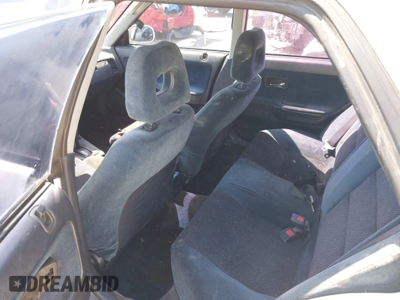 1993 Acura Integra z VIN JH4DB1650PS000677, wystawiony jako IAAI lot #42301738 z przebiegiem 148 492 mil mil oraz . Historia ofert i sprzedaży dostępna na DreamBid. Obrazek 8.