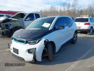 2017 BMW i3 z VIN WBY1Z8C37HV891822, wystawiony jako IAAI lot #41666962 z przebiegiem 39 844 mil mil oraz . Historia ofert i sprzedaży dostępna na DreamBid. Obrazek 2.