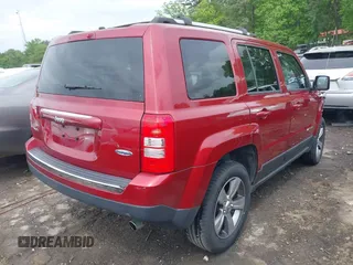 2016 Jeep Patriot Latitude z VIN 1C4NJRFBXGD657097, wystawiony jako IAAI lot #42094327 z przebiegiem 218 389 mil mil oraz . Historia ofert i sprzedaży dostępna na DreamBid. Obrazek 4.