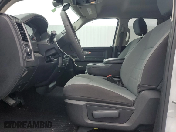 2022 Ram 1500 Tradesman z VIN 1C6RR7FG7NS187167, wystawiony jako Copart lot #56688525 z przebiegiem 37 131 mil mil oraz Czysty tytuł • Clean title. Historia ofert i sprzedaży dostępna na DreamBid. Obrazek 7.