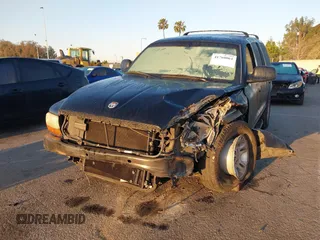 2002 Dodge Durango z VIN 1B4HR48N32F151931, wystawiony jako IAAI lot #41760061 z przebiegiem Nie podano mil oraz . Historia ofert i sprzedaży dostępna na DreamBid. Obrazek 2.