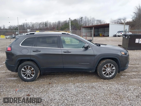 2019 Jeep Cherokee Latitude Plus with VIN 1C4PJMLB0KD191740, listed as a IAAI auction lot 41585682 with 91,755 mi miles. Bid and sale history available at carsss.com. Image 12.