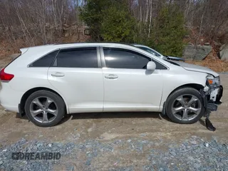 2010 Toyota Venza with VIN 4T3BK3BB1AU032620, listed as a IAAI auction lot 41731211 with 174,936 mi miles and . Bid and sale history available at carsss.com. Image 13.