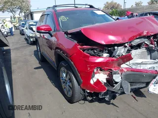 2024 Toyota RAV4 XLE Premium с VIN 2T3C1RFV9RW310688, выставлен на аукционе IAAI как лот 42549353 с пробегом 8 965 миль миль и . История ставок и продаж доступна на DreamBid. Изображение 1.