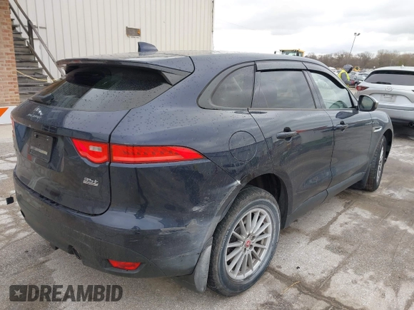 2017 Jaguar F-Pace 35t z VIN SADCS2BV5HA068252, wystawiony jako IAAI lot #42035878 z przebiegiem 74 046 mil mil oraz . Historia ofert i sprzedaży dostępna na DreamBid. Obrazek 4.