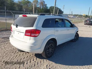 2018 Dodge Journey SE with VIN 3C4PDCAB8JT208538, listed as a IAAI auction lot 40782626 with 82,924 mi miles and . Bid and sale history available at DreamBid. Image 4.