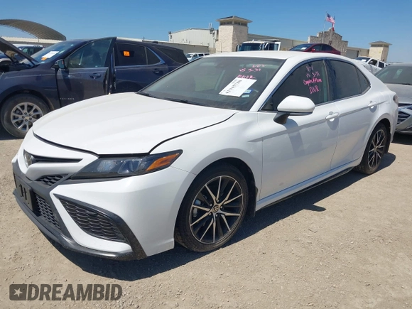 2023 Toyota Camry SE with VIN 4T1G11AK5PU757783, listed as a IAAI auction lot 41945780 with 47,883 mi miles and . Bid and sale history available at DreamBid. Image 2.