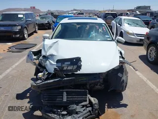 2015 Volkswagen Jetta SE z VIN 3VWD07AJ5FM346565, wystawiony jako IAAI lot #42104880 z przebiegiem 93 491 mil mil oraz . Historia ofert i sprzedaży dostępna na DreamBid. Obrazek 12.