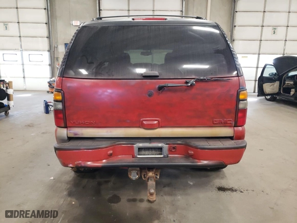 2005 GMC Yukon SLT with VIN 1GKEK13Z05R276153, listed as a Copart auction lot 73983594 with 147,456 mi miles and Salvage Title. Bid and sale history available at carsss.com. Image 6.