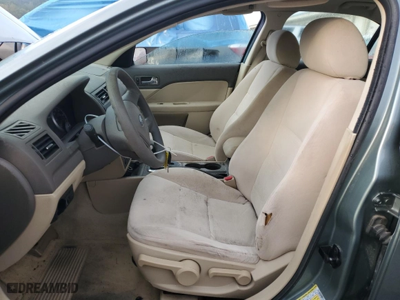 2006 Ford Fusion S with VIN 3FAFP06Z76R194052, listed as a Copart auction lot 73732494 with 164,850 mi miles and Non Repairable. Bid and sale history available at carsss.com. Image 7.